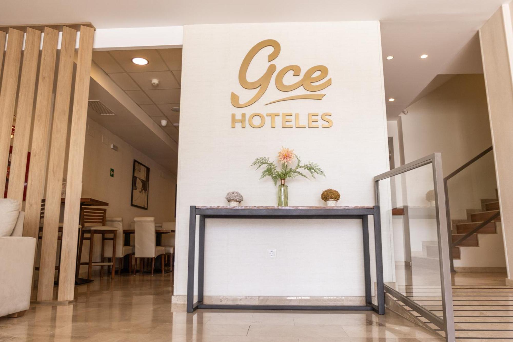 Gce Hoteles Cártama Exteriér fotografie